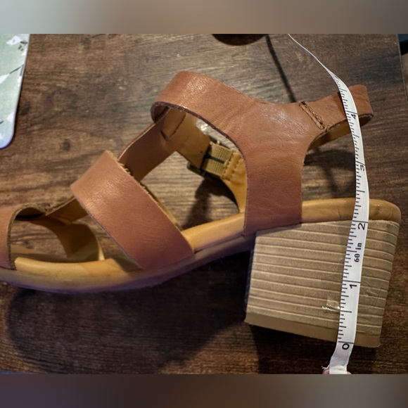 KORKS Size 7 - Picture 6 of 6